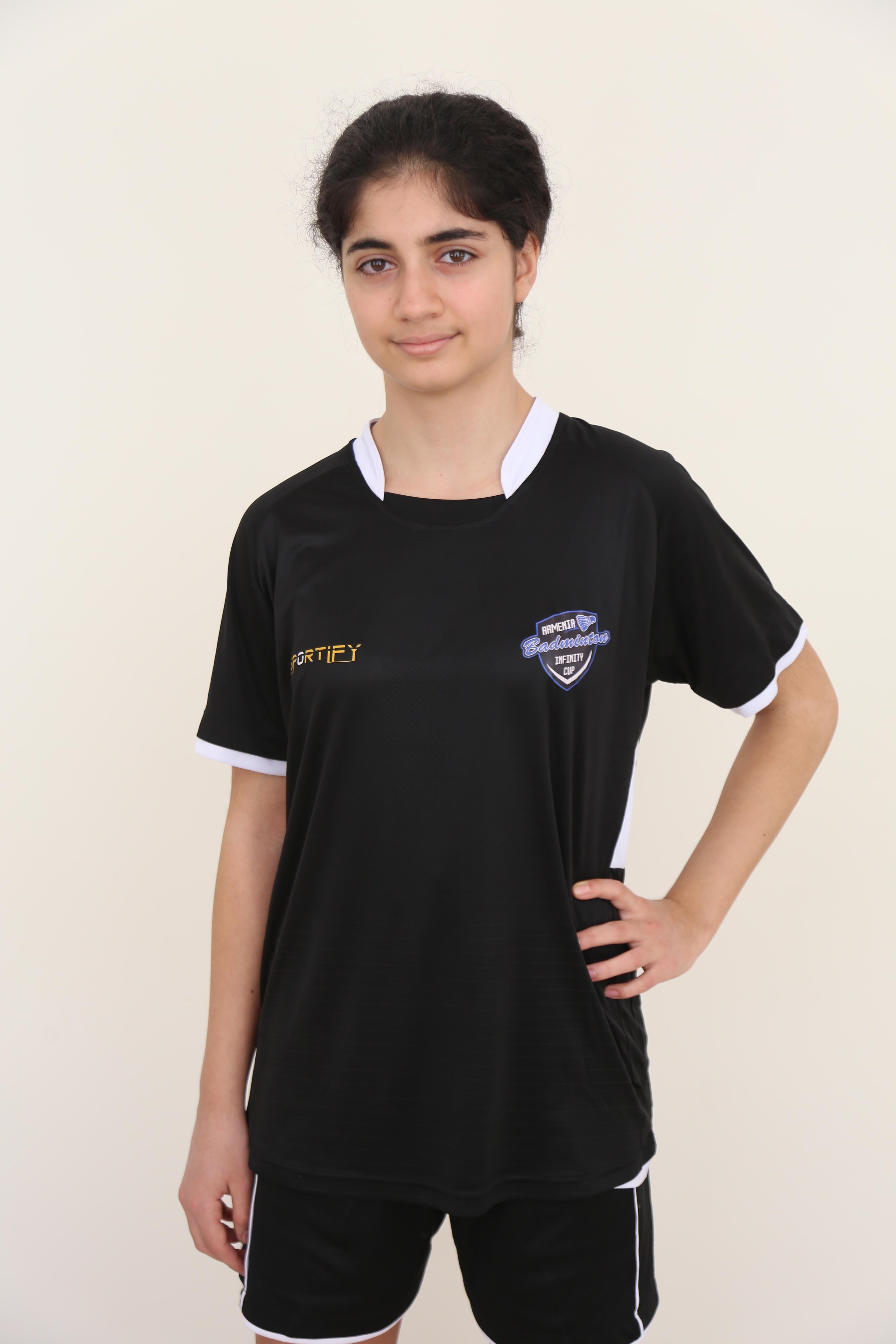 819-elen-tiraturyanjpg.jpg